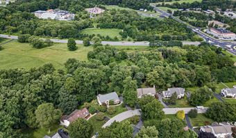 14 STONEBRIDGE Dr, Hockessin, DE 19707