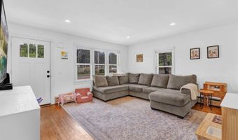 385 Essex St, Bangor, ME 04401