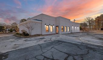 921 Cleveland Ave, Attalla, AL 35954