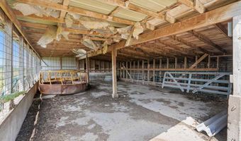2955 245th St, Ainsworth, IA 52201