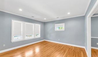8 Newburg St 8, Boston, MA 02131