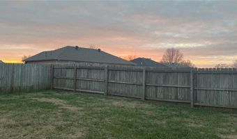 2607 SW 10Th St, Bentonville, AR 72712