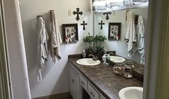 955 Jefferson St E, Sulphur Springs, TX 75482