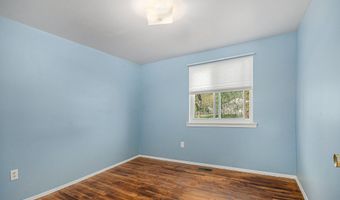 4 Burlingame Ct, Ann Arbor, MI 48108