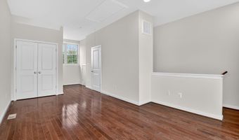 2855 CHANCELLORS Way NE, Washington, DC 20017