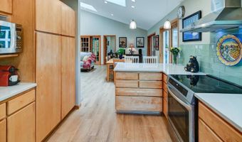 2877 Glacier Valley Rd, Fitchburg, WI 53711