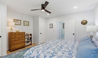 3454 MARTHA CUSTIS Dr, Alexandria, VA 22302