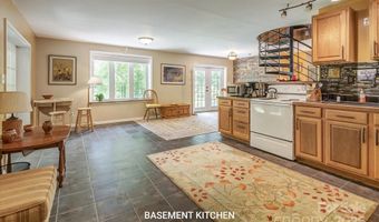 14 Shelton Branch Rd, Barnardsville, NC 28709