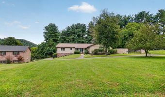 823 Birdie Dr, Abingdon, VA 24211