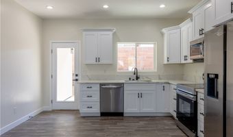 1968 Montclair Dr, Bullhead City, AZ 86442