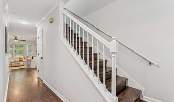 101 Swanton Hl, Decatur, GA 30030
