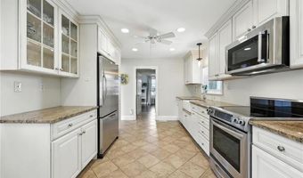 21 Don Ave, East Providence, RI 02916