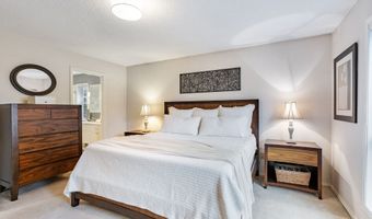 6295 SW TILLAMOOK Pl, Beaverton, OR 97007