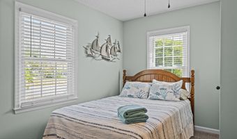 223 Hoffman Beach Rd, Salter Path, NC 28512