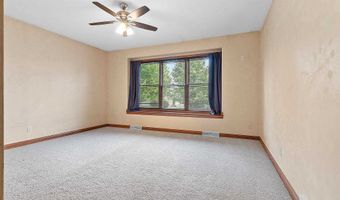 1892 N SUNRISE Ln, Appleton, WI 54913