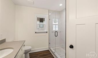 1917 Harrison St, Savannah, GA 31404