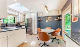 4221 ELIZABETH Ln, Annandale, VA 22003