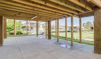 4054 Mallard St, Bay St. Louis, MS 39520
