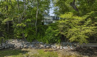 24 Amerescoggin Rd, Falmouth, ME 04105