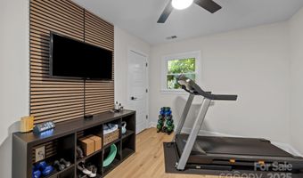 1927 Kilborne Dr, Charlotte, NC 28205