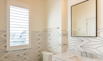 372 Foxboro Dr, Avon, IN 46123