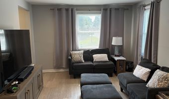 154 8th St A, Belford, NJ 07718