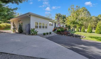 10889 Ridge Rd SW, Amanda, OH 43102