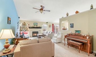 2421 Hickorywood Ct, Alexandria, KY 41001