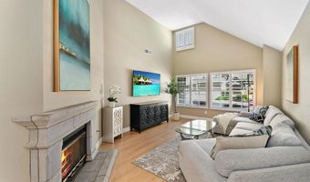13957 Royal Melbourne Sq, San Diego, CA 92128