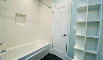 1274 SIMMS Pl NE 3, Washington, DC 20002