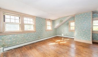 723 W Crescent Ave, Red Bank, NJ 07401