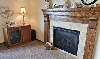 204 NE 21st Ave, Aberdeen, SD 57401