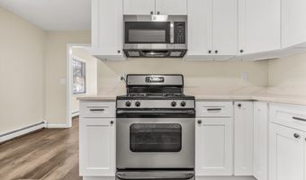 120 Priscilla St, Bridgeport, CT 06610