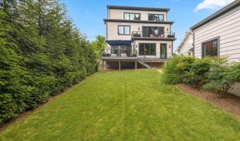 5624 SHERIER Pl NW, Washington, DC 20016