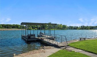 15471 Cedar Ln, Basehor, KS 66007