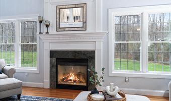 1 Dorothys Way, Bedford, NH 03110
