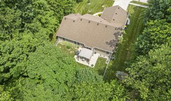 1403 Old Briar Trl, Auburn, IN 46706