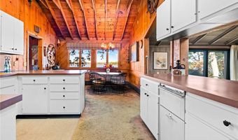 15 George W Finnerty Rd, Barrington, RI 02806