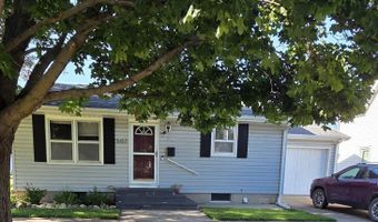 507 3rd Ave, Ackley, IA 50601