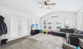 318 Elm Ave, Baltic, SD 57003