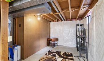713 2nd St SE, Altoona, IA 50009