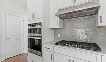 3093 N Spurway Dr, Ann Arbor, MI 48105