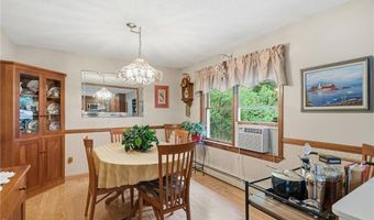 19 Mount Hygeia Rd, Foster, RI 02825