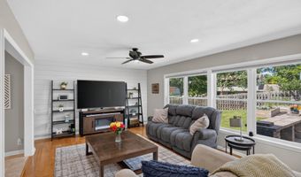 2526 Kellogg Ave, Ames, IA 50010