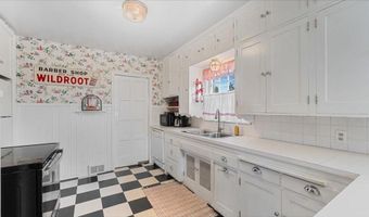 817 Maple St, Alexandria, MN 56308