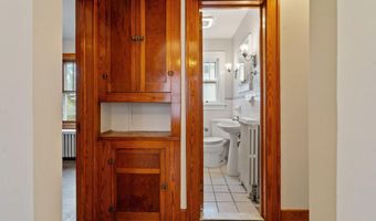 28 Tremont St, Albany, NY 12205