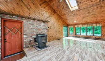 59 Orchard Dr, Cumberland, RI 02864