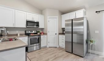 359 Miller Ave, Burley, ID 83318