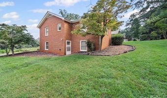 33 Lake St, Badin, NC 28009