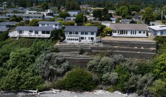 423 BUENA VISTA Loop, Brookings, OR 97415